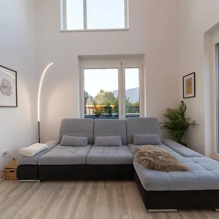 Penthouse Bled Apartament *
