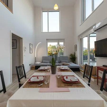Penthouse Bled Apartament *